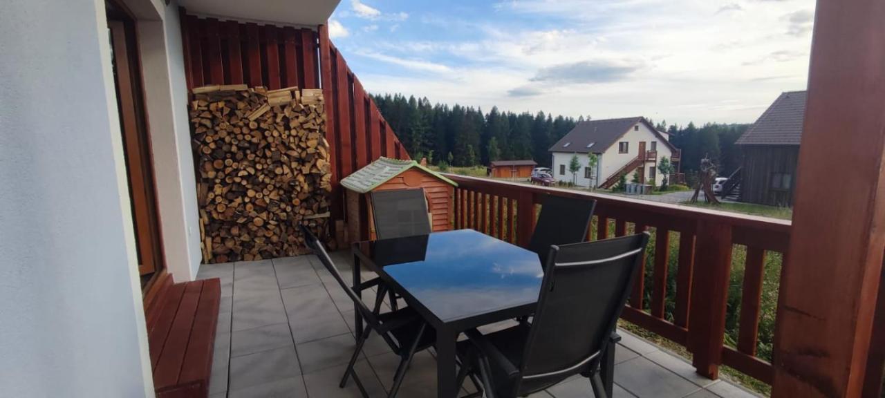 Apartman U Sedmikrasky Vaclavov u Bruntalu ภายนอก รูปภาพ
